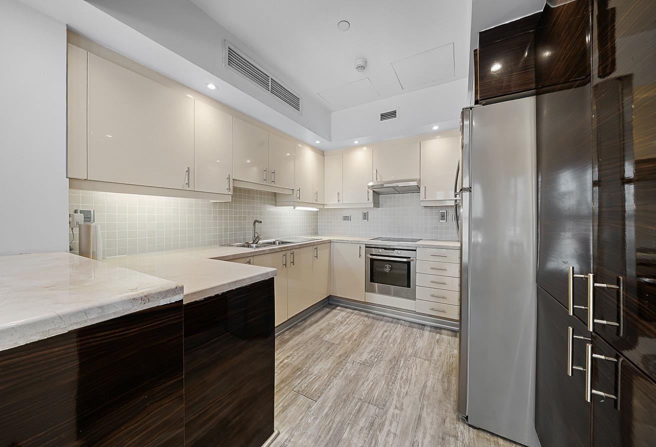 Elegant 1BHK with Balcony for Sale| Qanat Quartier - Apartment in Nobili