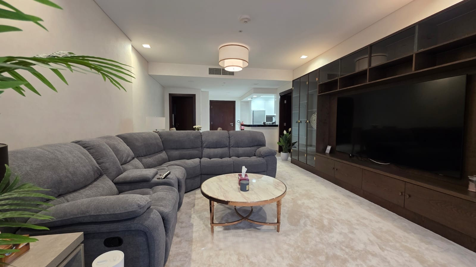 Elegant |1BHK | FF | With Balcony | Sea View - Apartment in Viva West