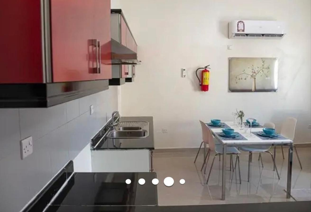 free month furnished 1bhk@compound +pool+gym - Apartment in Muaither North