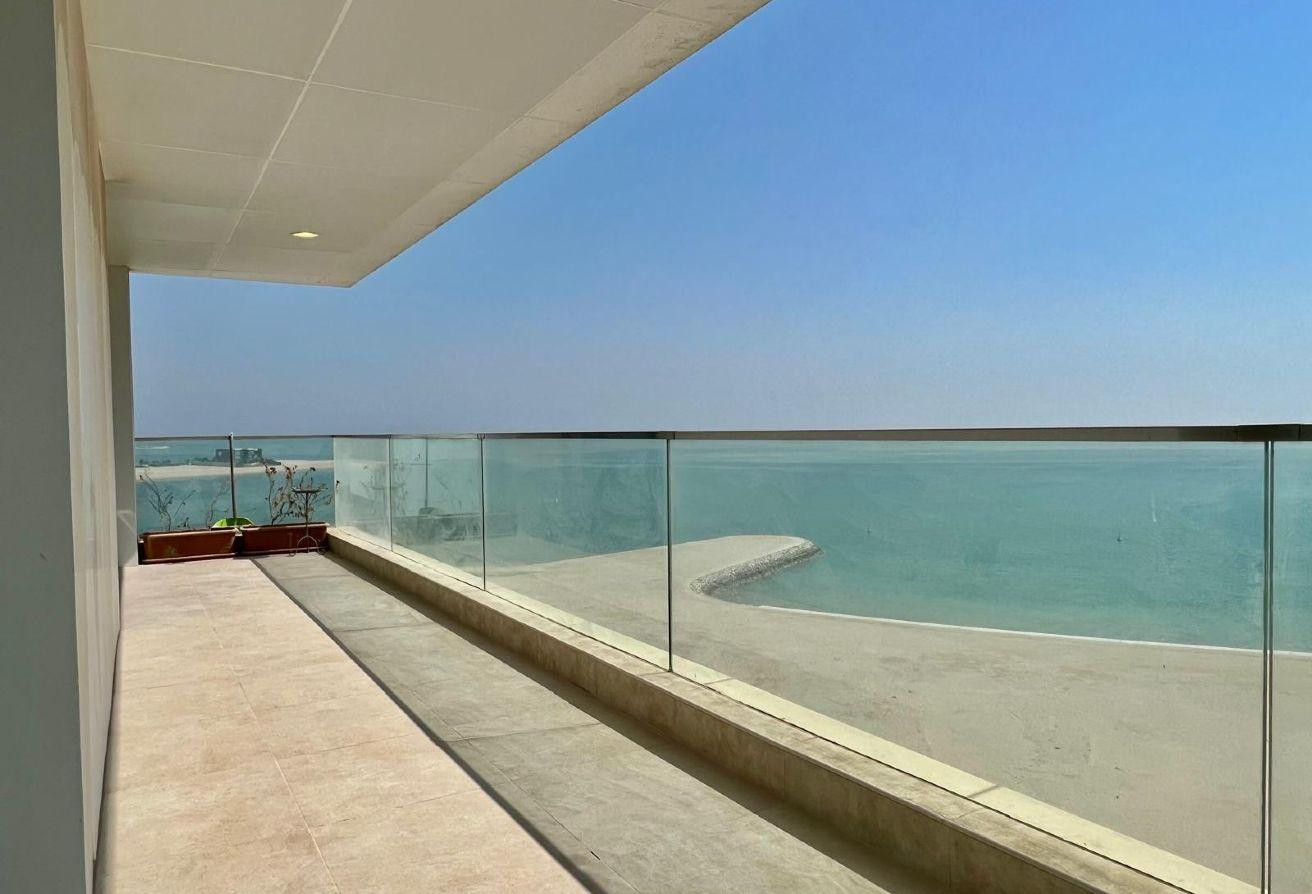 Full sea view / spacious balcony / 2 bedrooms