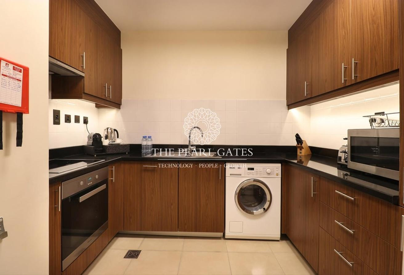 Luxury Beachfront Living | Premium 1 Bedroom - Apartment in West Bay