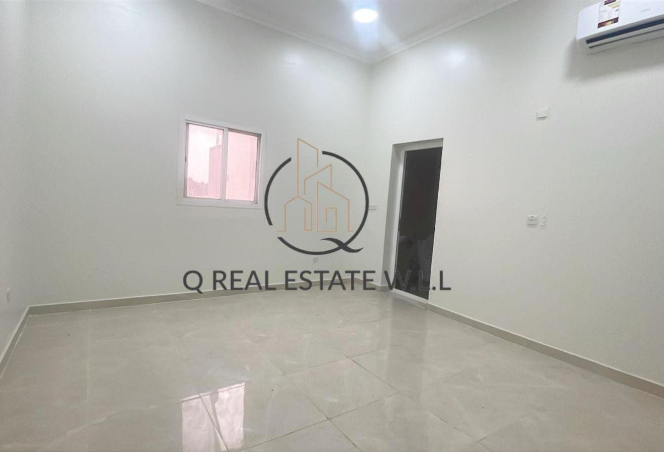 Um Al Amad Three-Bedroom Apartments for Rent - Apartment in Umm Al Amad
