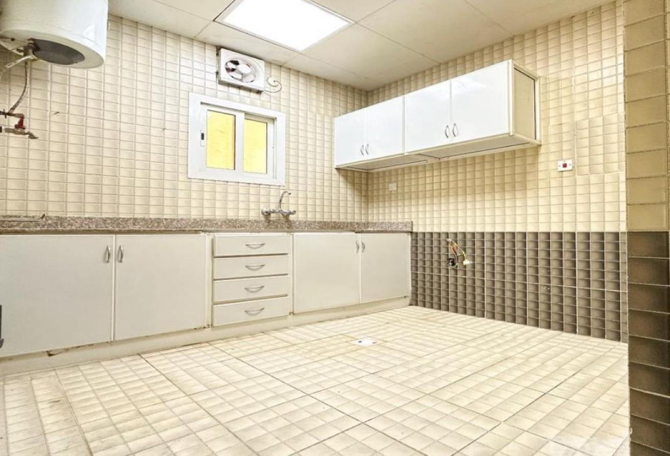 HUGE AND SPACIOUS 2 BEDROOMS UNFURNISHED |MANSOURA - Apartment in Al Mansoura