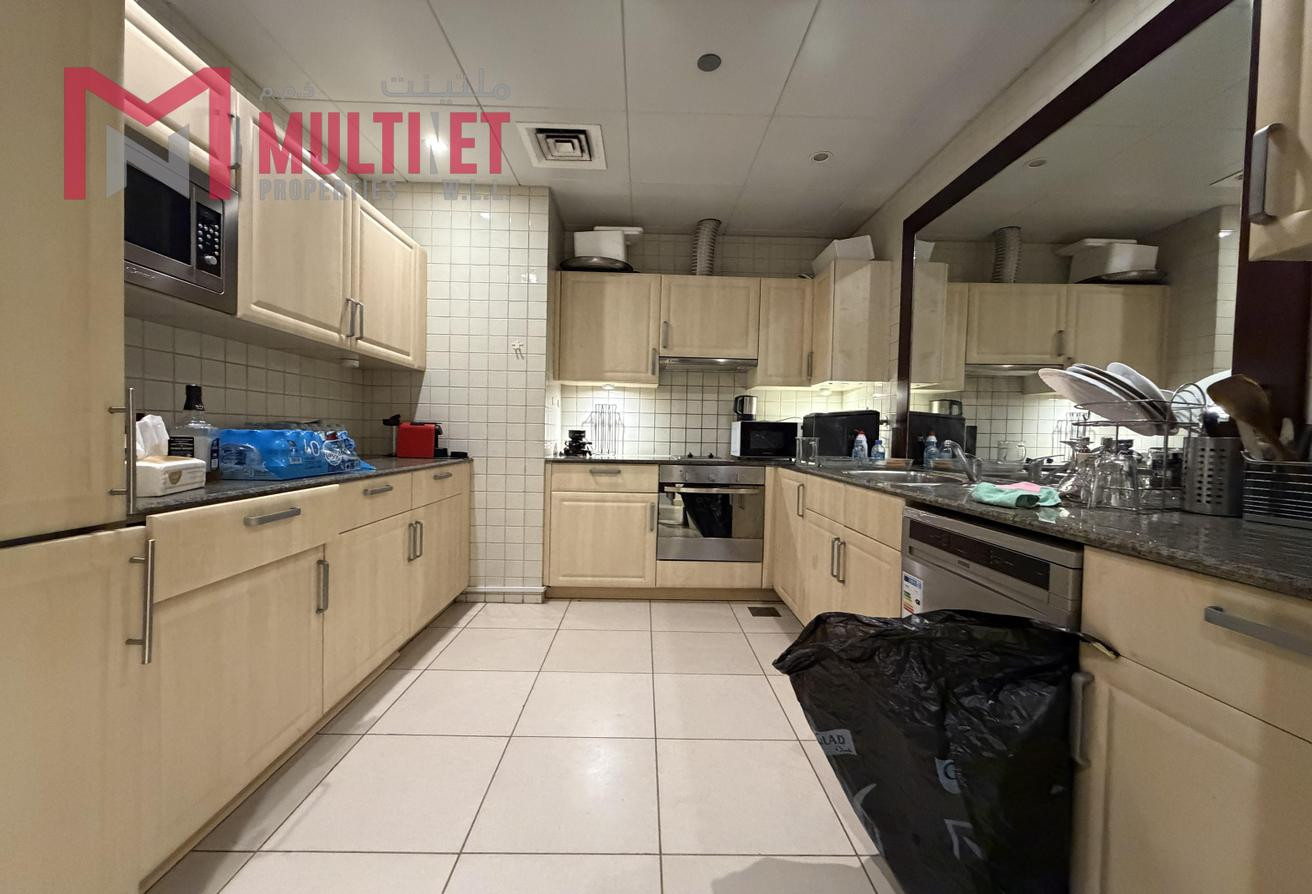 1 BHK + Small Room W/ Balcony in Porto Arabia - Apartment in East Porto Drive