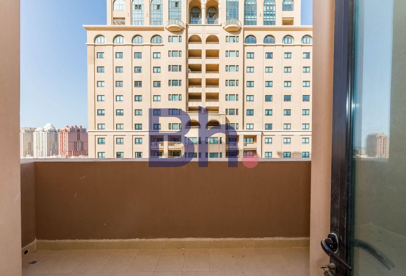 STYLISH | 1 BEDROOM | SEMI FURNISHED | FREE MONTH