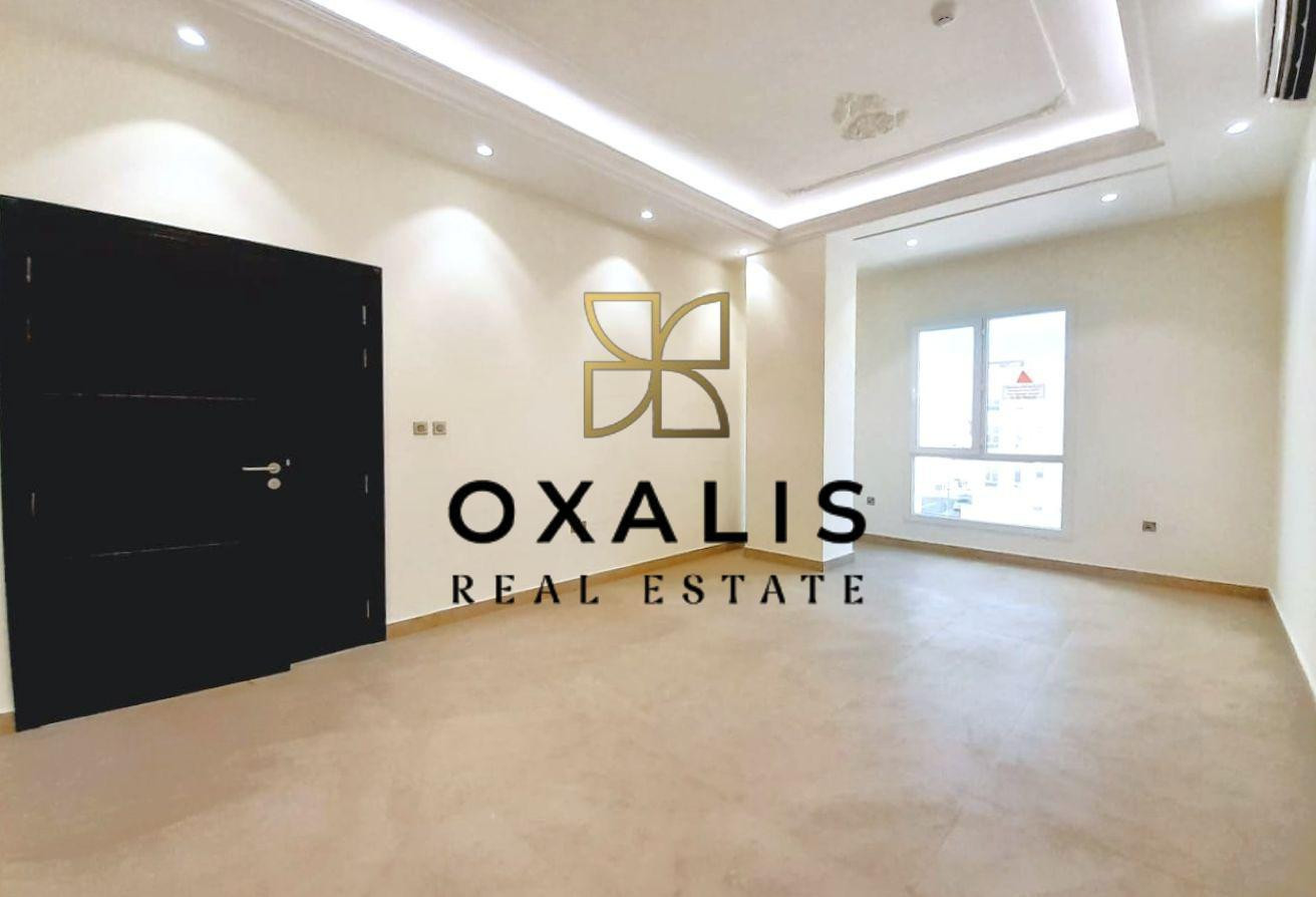 BRAND NEW | ELEGANT 3 BHK UNFURNISHED APARTMENT - Apartment in Al Nasr Street