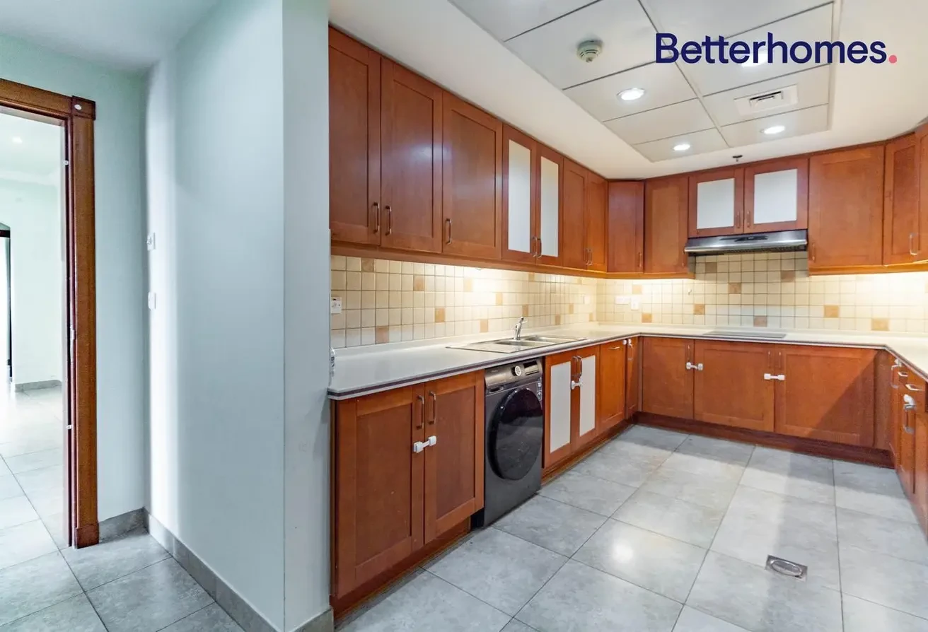 2-Bedroom Semi-Furnished Apartment Porto Arabia - Apartment in Doha