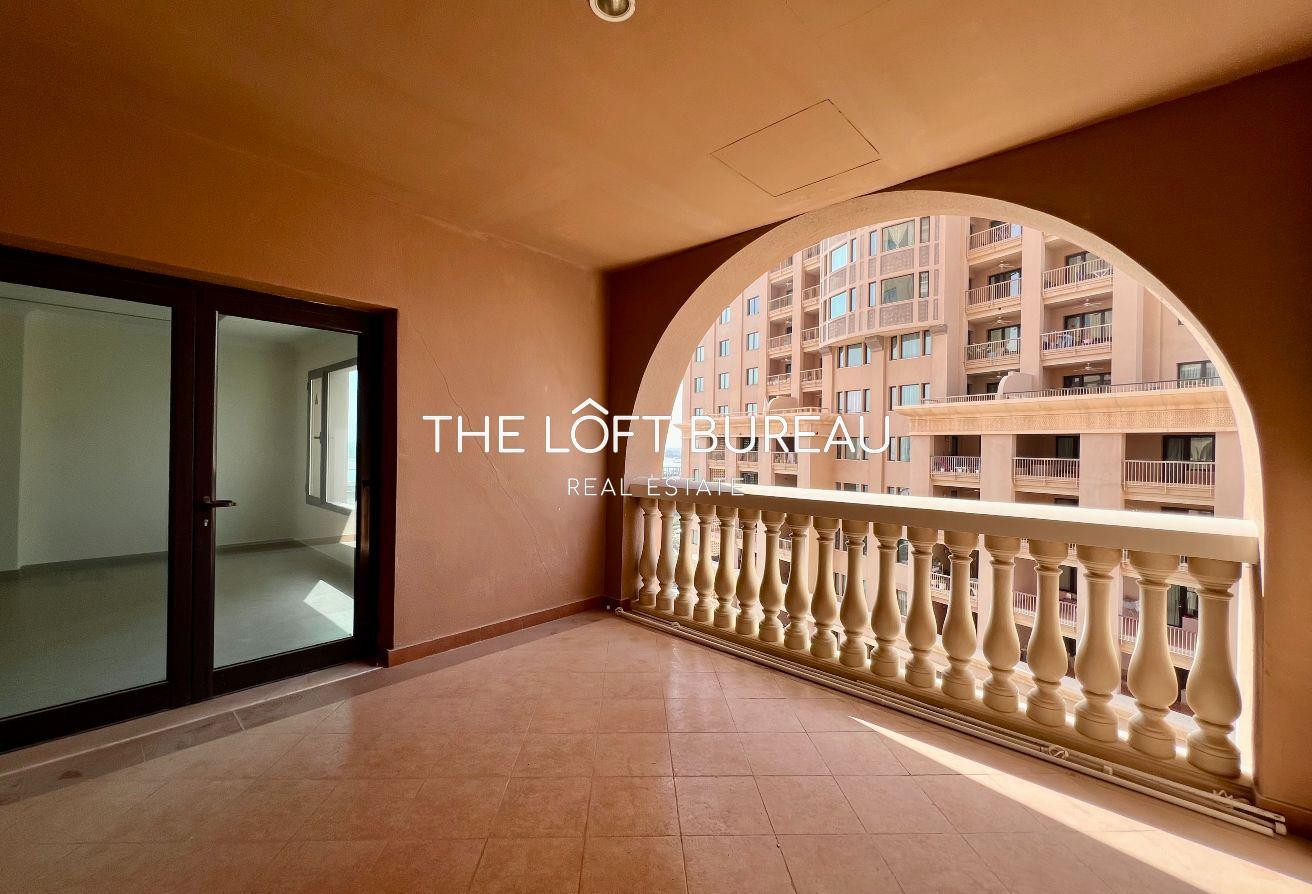 Bright and Spacious 1BHK with Balcony | 141 SQM - Apartment in West Porto Drive