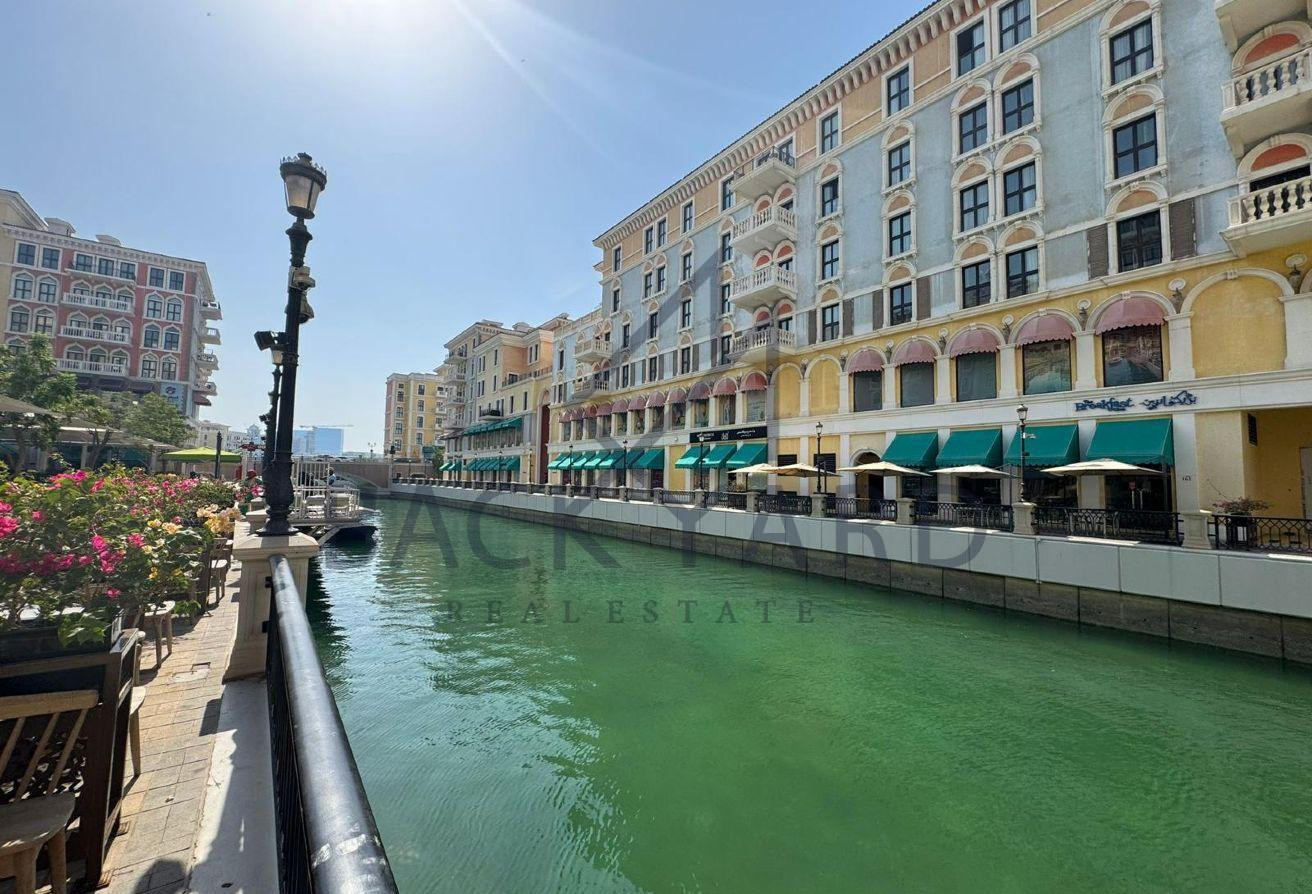 Elegant 3BR Casa Terrace with Canal View - Apartment in Murano