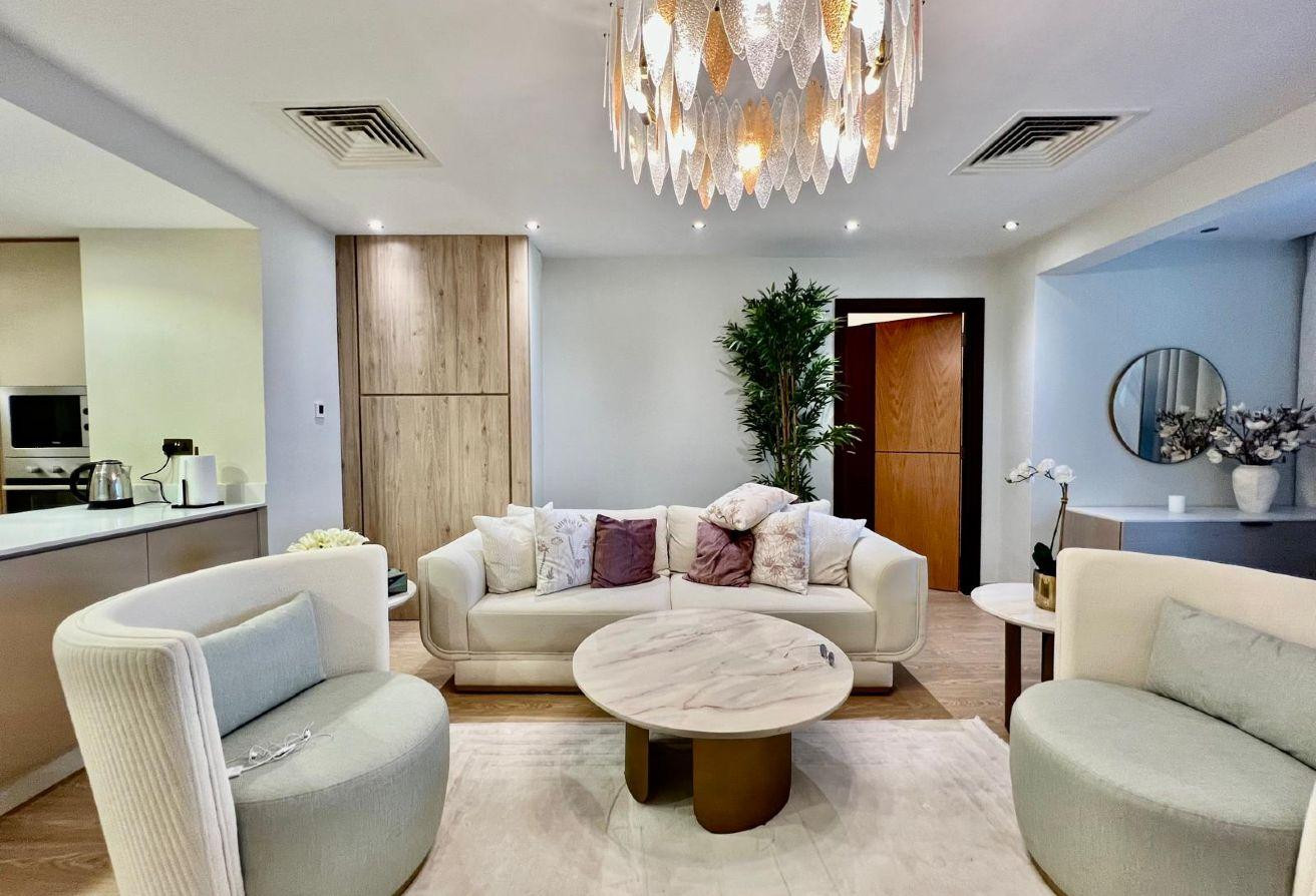 Upgrated two bedroom / balcony / sea view