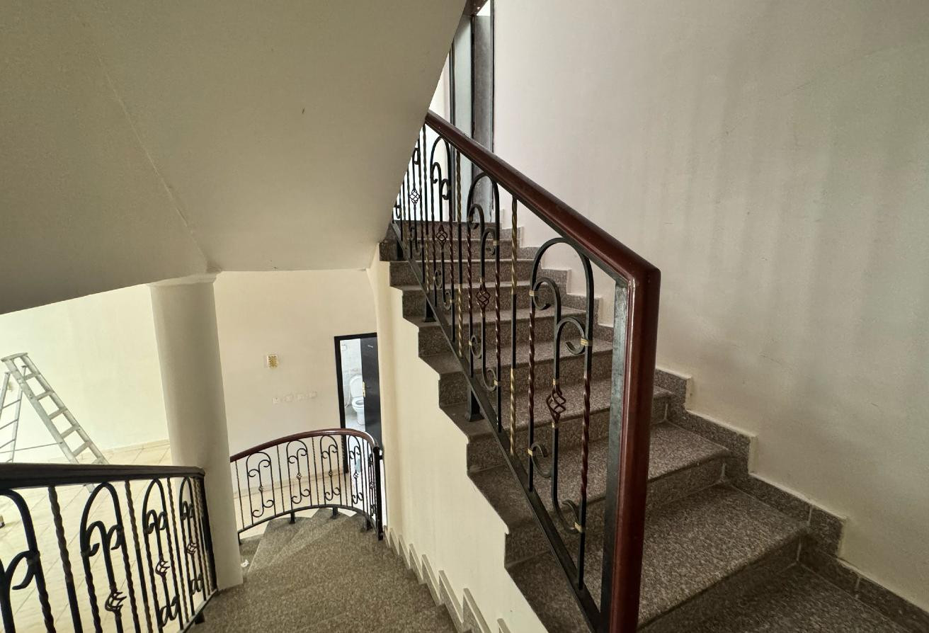 Compound Villa| 05 Bedrooms| Aziziya - Compound Villa in Al Azizia Street