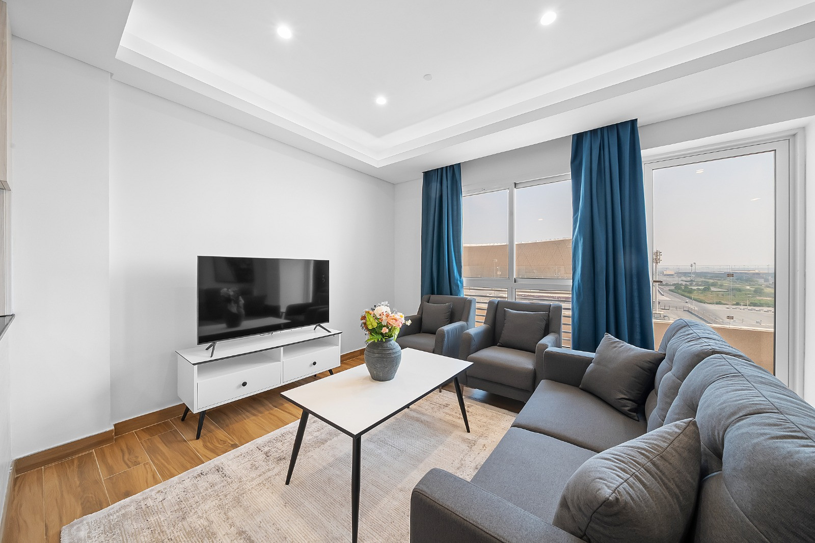 Stunning | 1BHK | FF | With Balcony | Including Bills - Apartment in Al Erkyah City