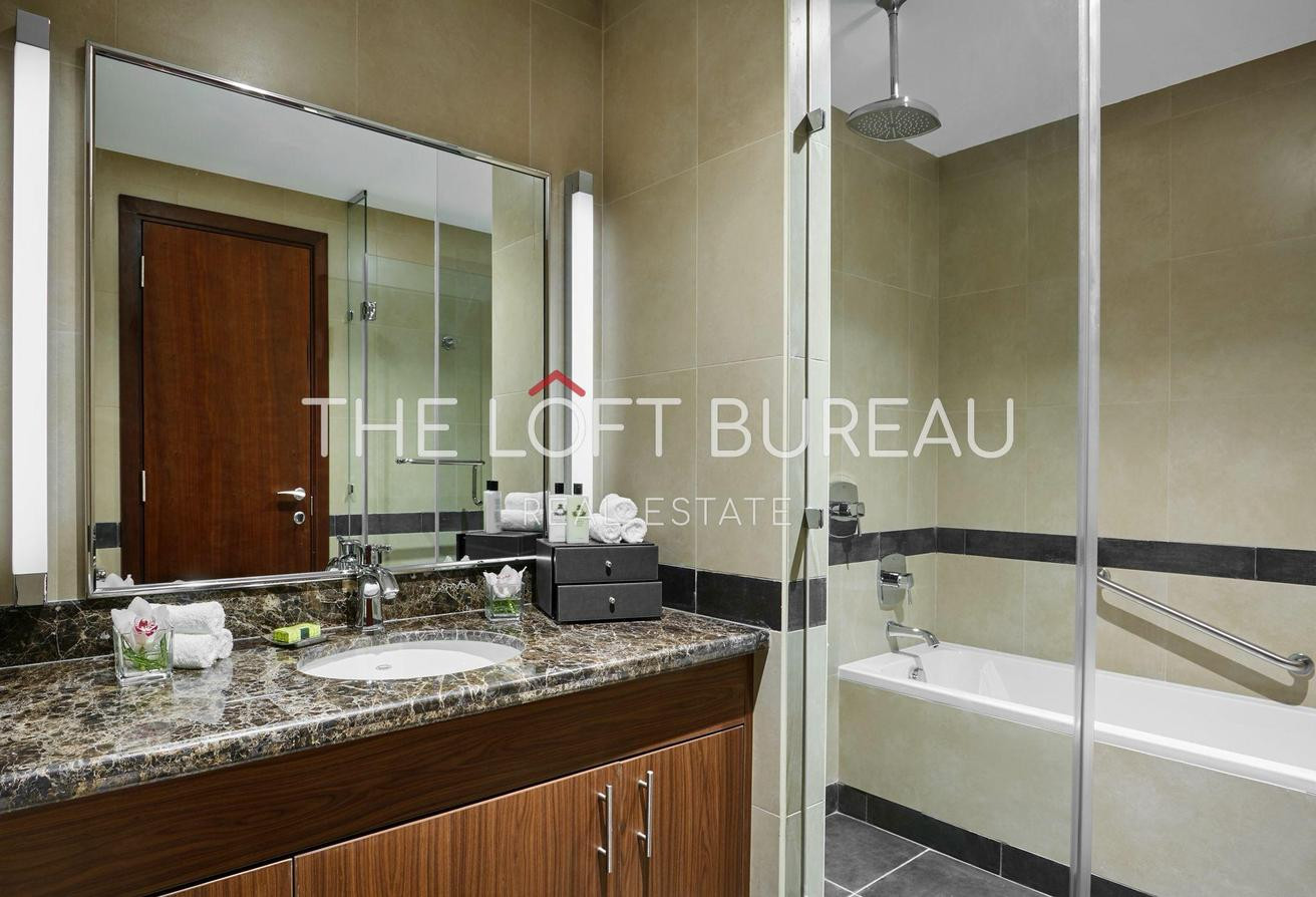 3 bedrooms Villa in Katara Luxury Living 5-Star - Townhouse in Legtaifiya Lagoon