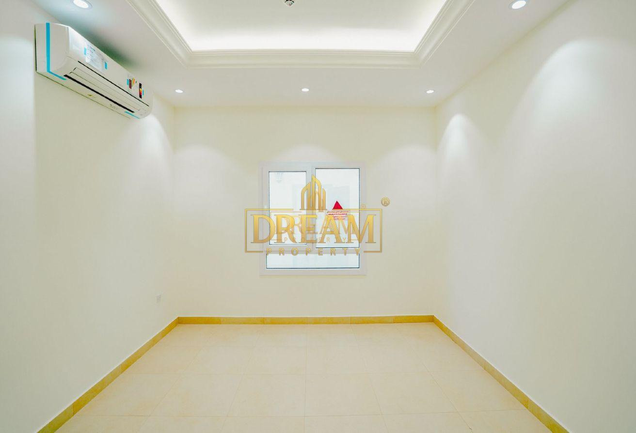 Elegant SF 3-Bedroom Apartment for Rent | Al Nasr - Apartment in Al Nasr Street