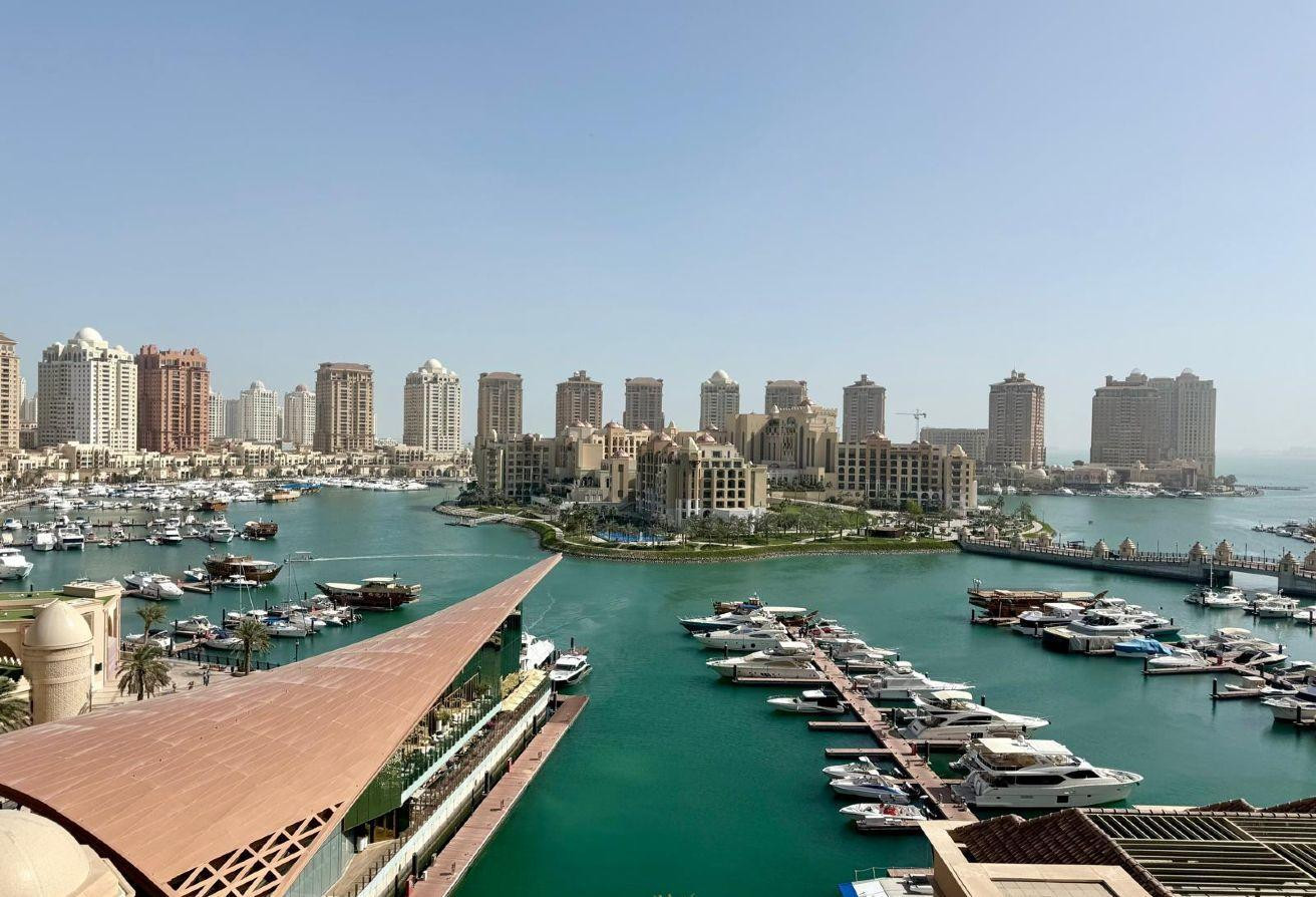 Spacious 2BR Apartment - Semi-Fini