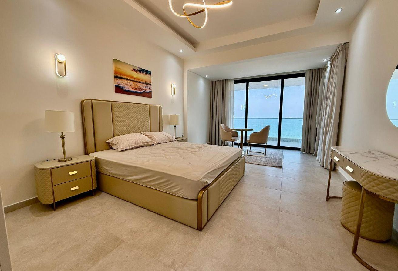 spacious apartment / full sea view / one bedroom
