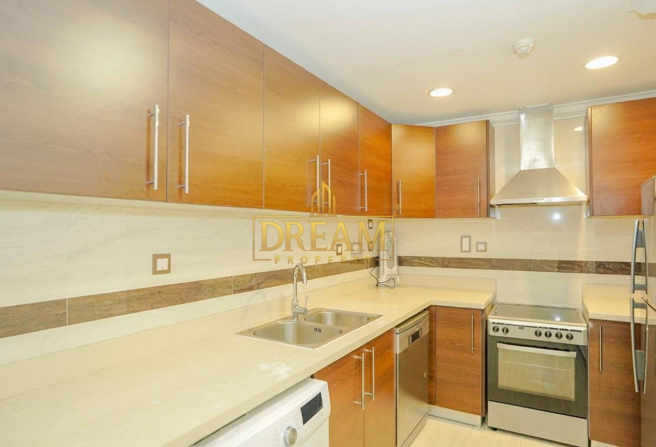 Neat And Clean | Semi Furnished 1 Bedroom - Apartment in West Porto Drive