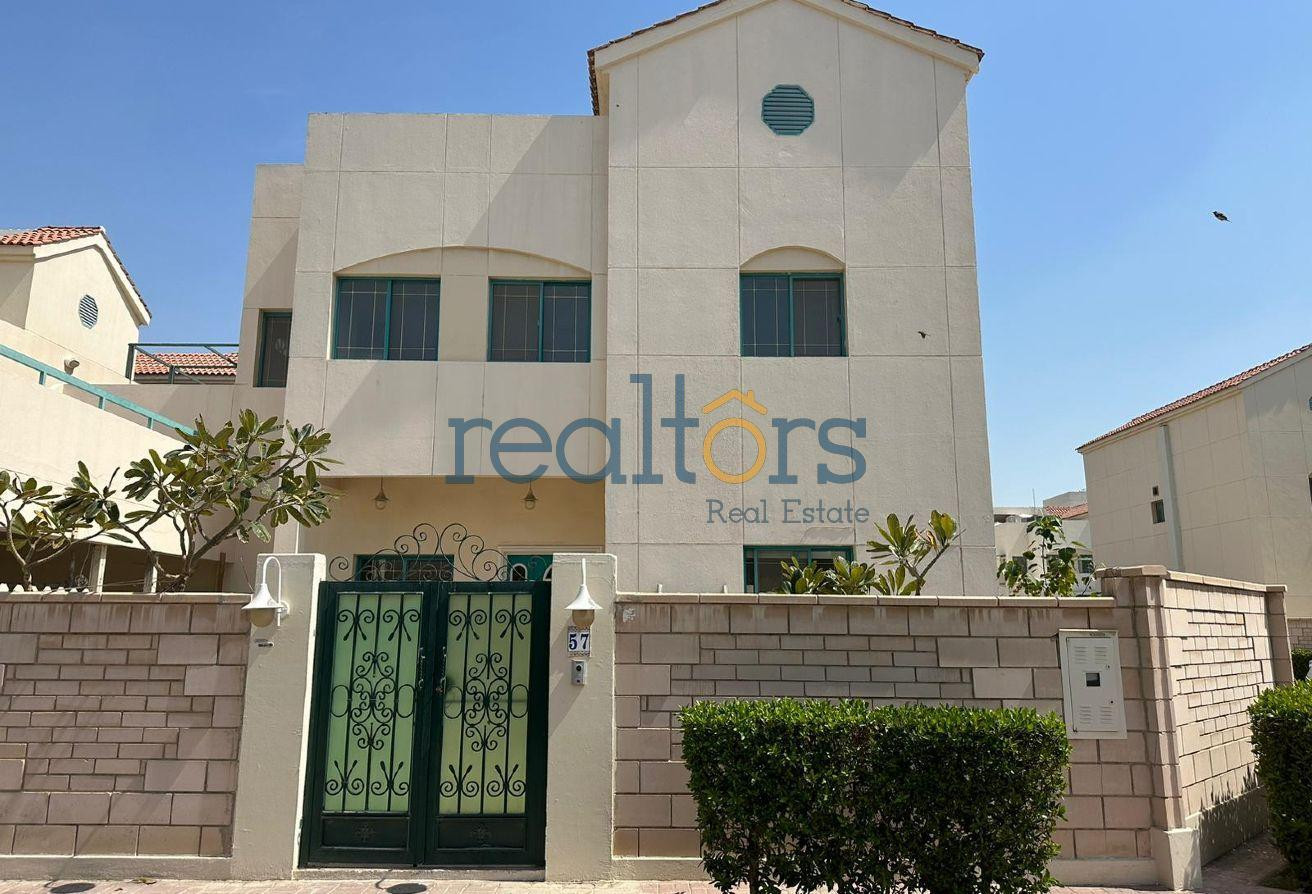 SPACIOUS 4BR plus Maid / Semi Furnished / Aziziyah - Compound Villa in Al Numan Street