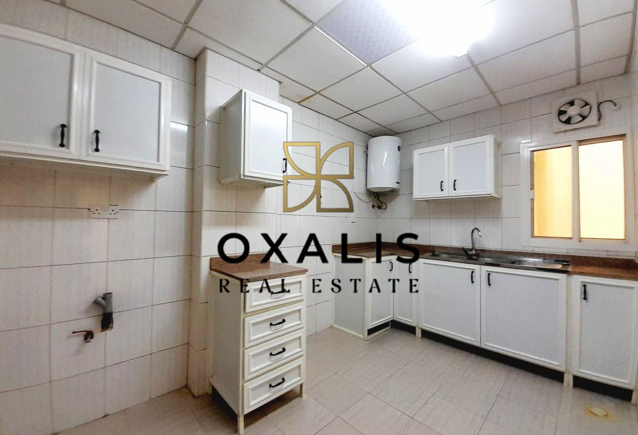 SPACIOUS 2 BEDROOMS UNFURNISHED | AVAILABLE NOW !! - Apartment in Najma 28