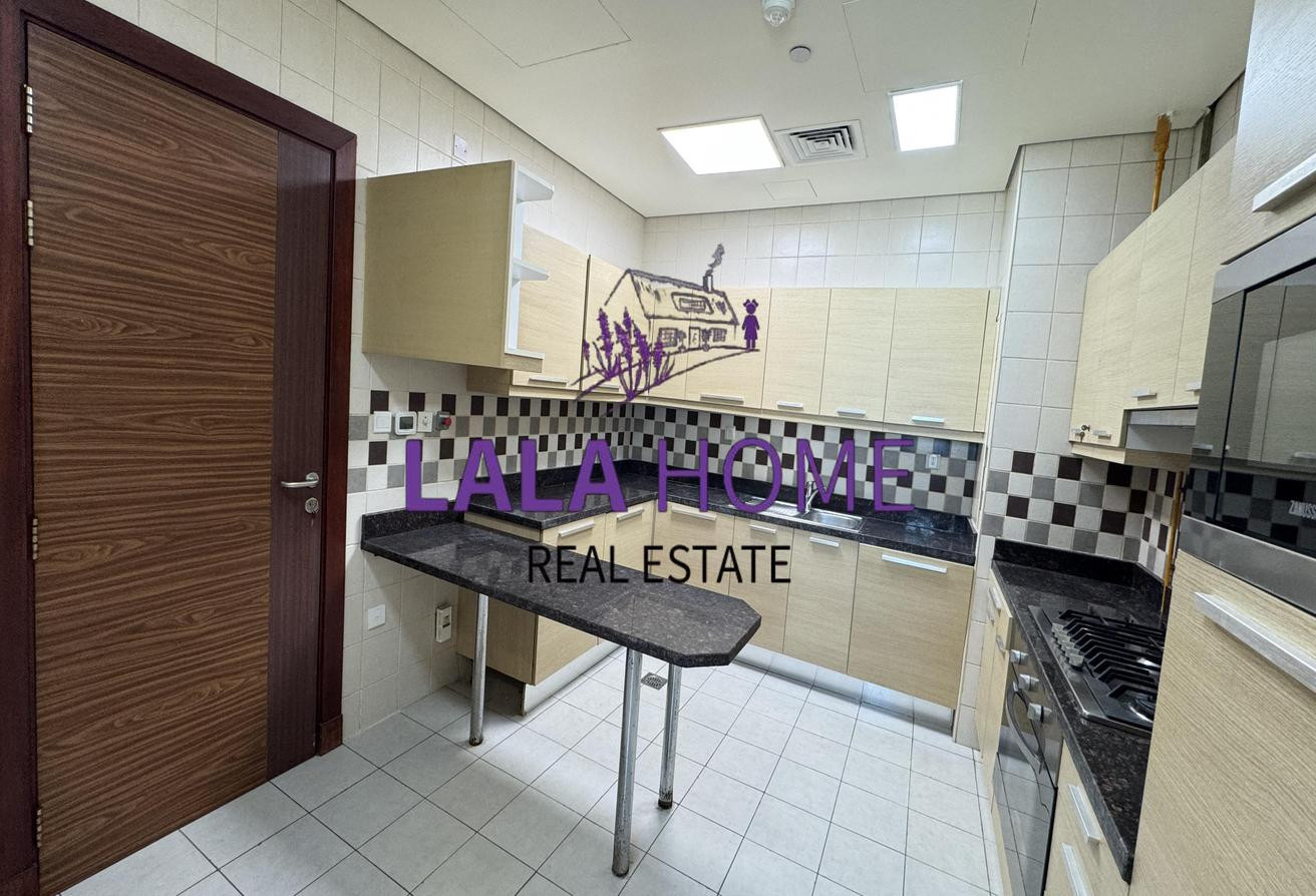 Beautiful Specious 3BR SF Qatar cool included