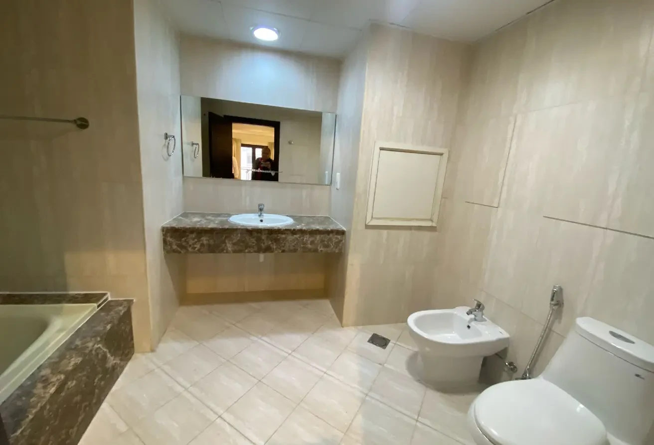SPACIUOS 1 BEDROOM-S/F- SIDE VIEW - Apartment in Doha