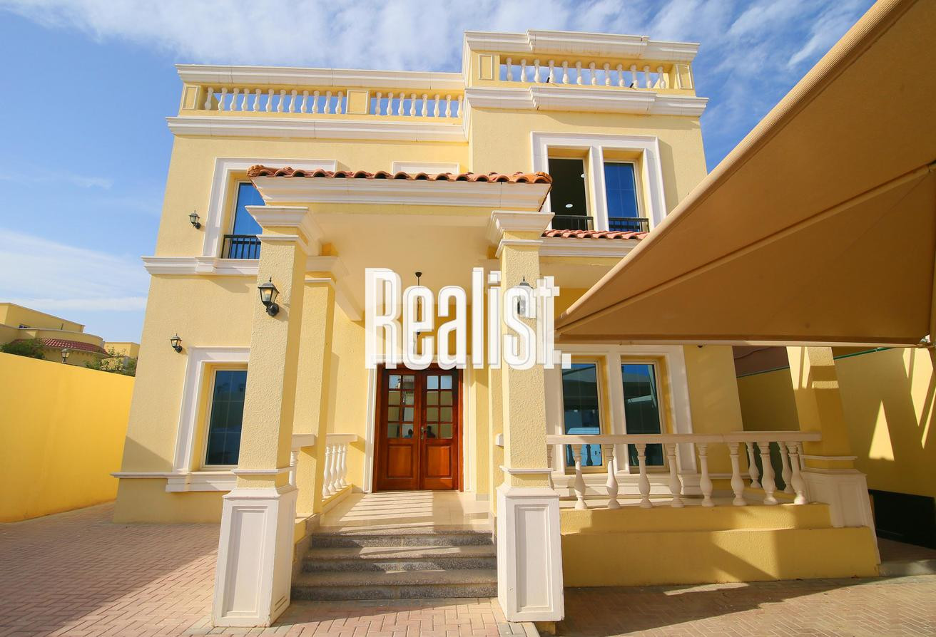 For Rent in Al Duhail Area, 4BHK Stand Alone Villa - Villa in Street 870