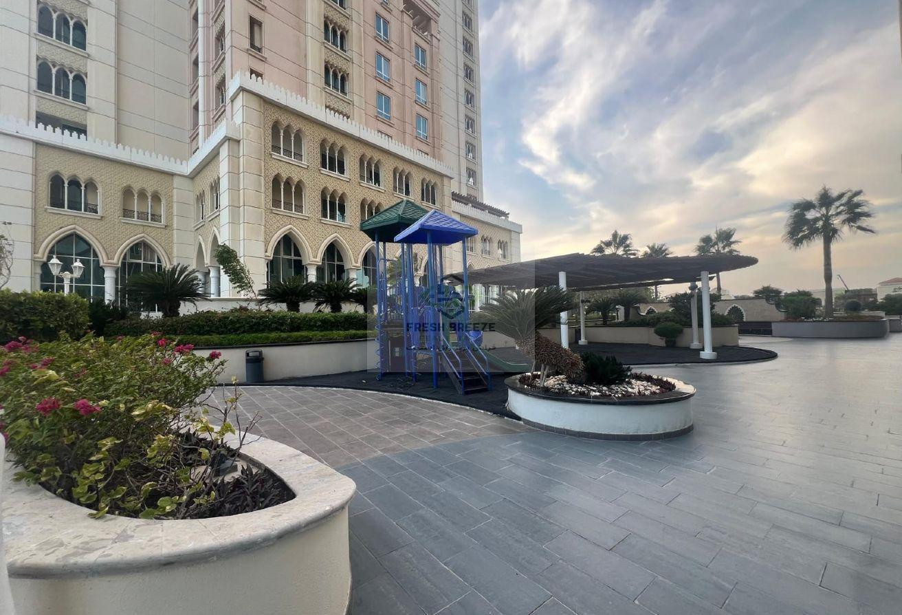 Marina View | Large 3BHK + Maid SF in Porto