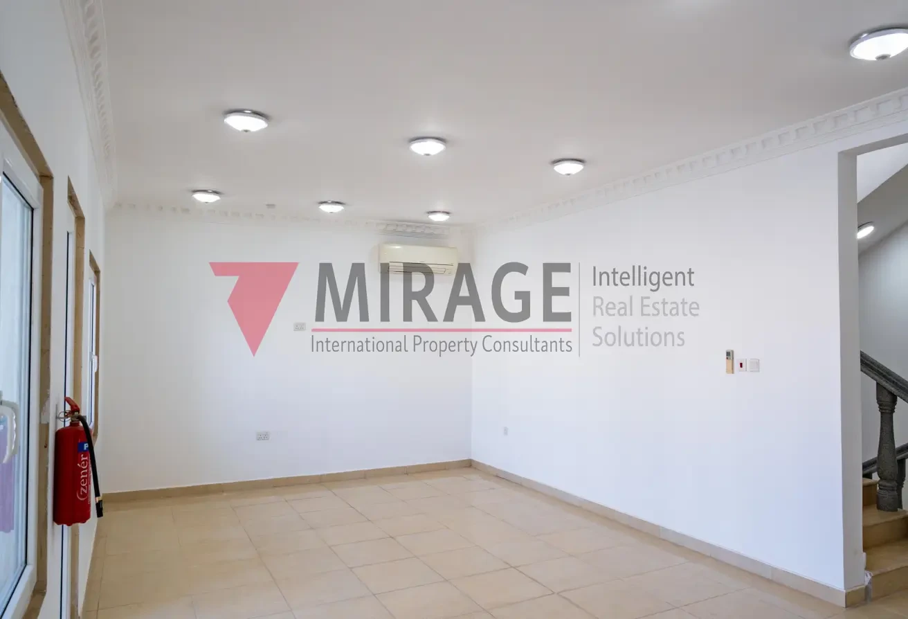6 Bedroom semi-furnished villa near Al Khor - Villa in Al Khor