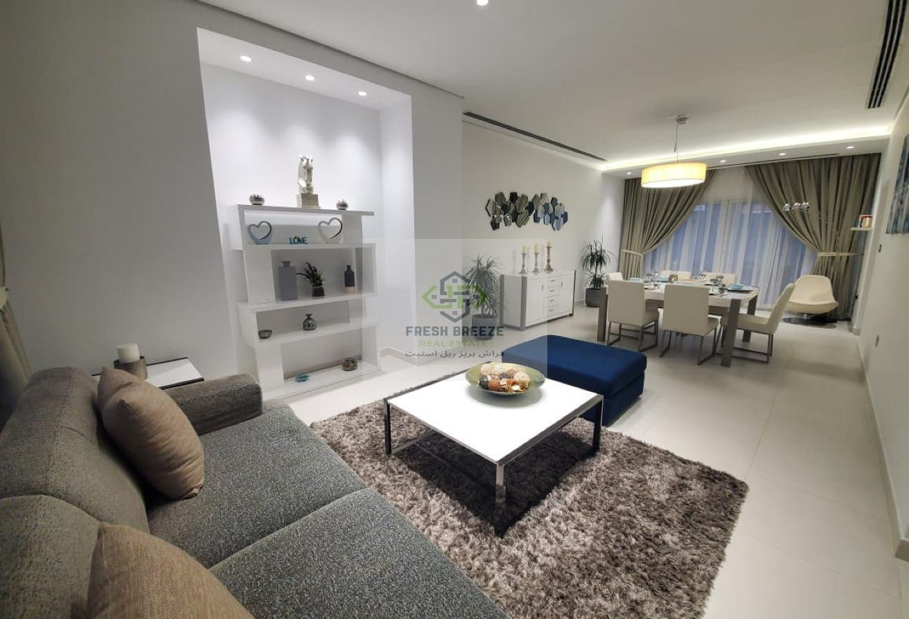 Elegant Villa with multiple Amenites in Al Aziziya - Villa in Oriental Village Compound