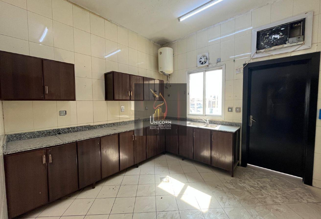 Beautiful 6-Bedroom Bachelor Villa - Staff Accommodation in Ain Khaled