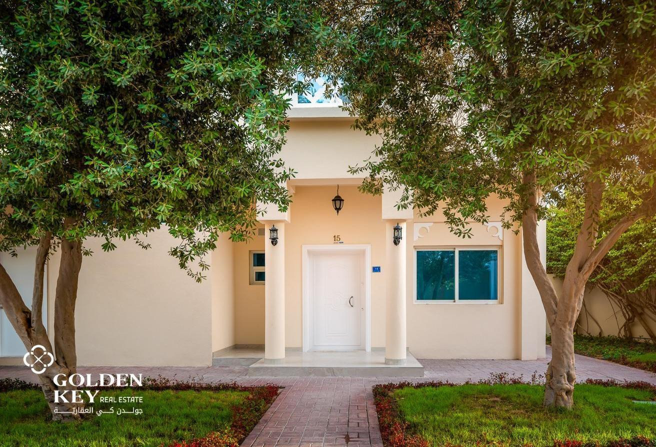 Renovated 4 plus Maid Villa with Pool in Lagoon