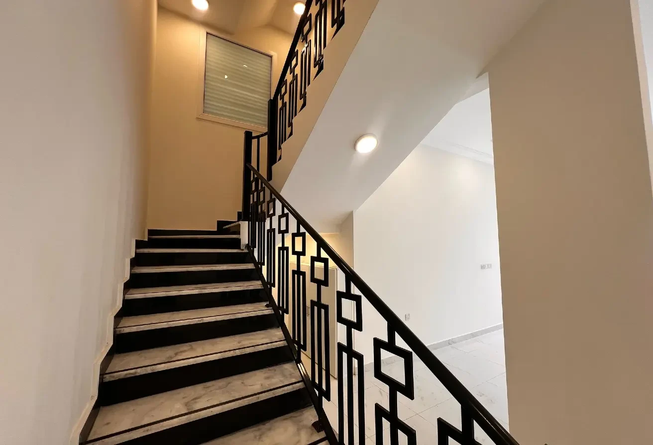7 BEDROOM VILLA IN COMPOUND NEXT TO AL HAZM MALL - Villa in Al Markhiya
