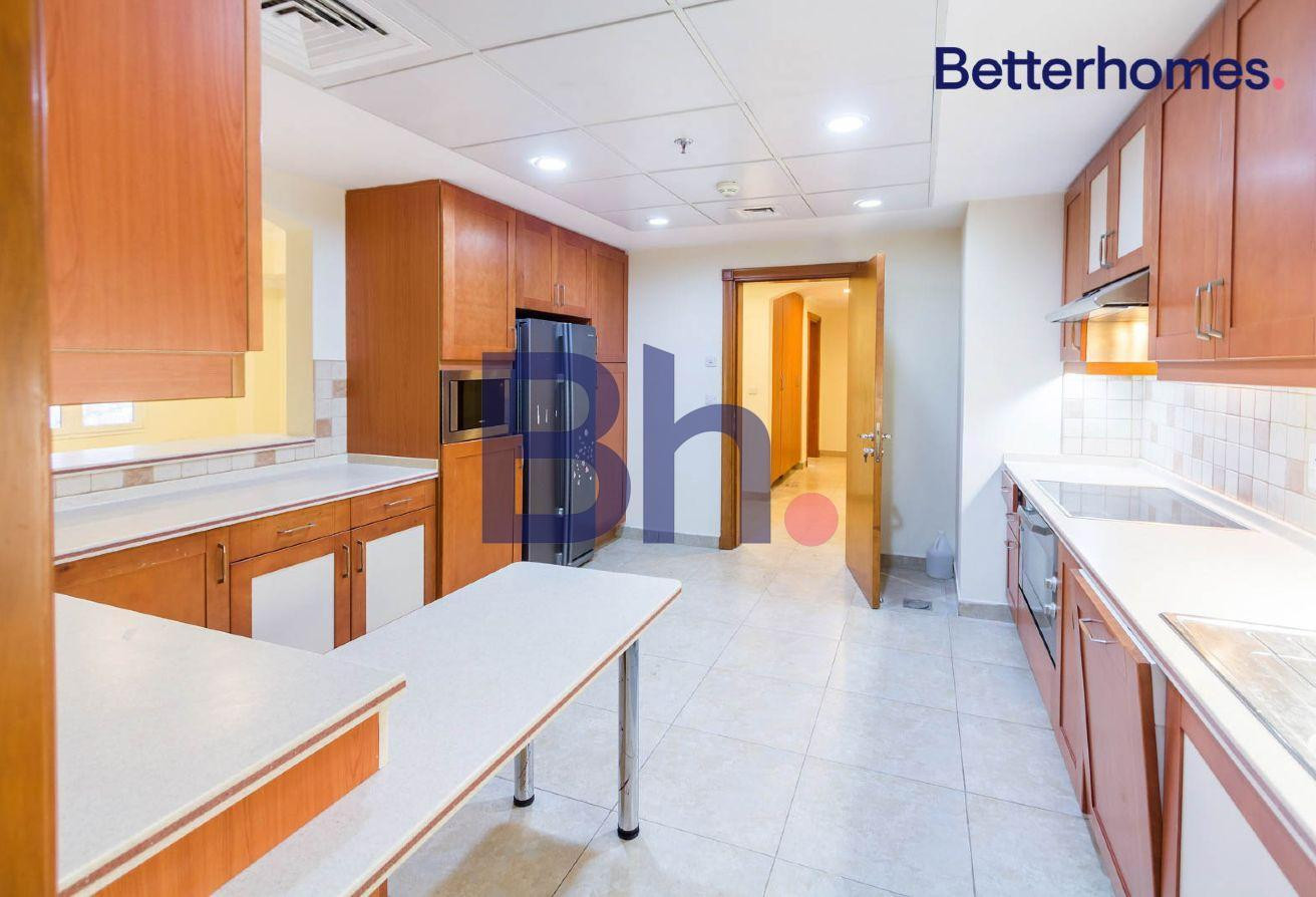 SPACIOUS | 3 BEDROOMS | MAID ROOM |PORTO ARABIA