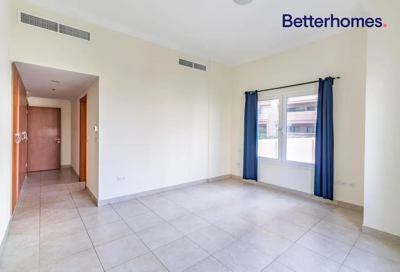 2-Bedroom Semi-Furnished Apartment Porto Arabia - Apartment in Doha