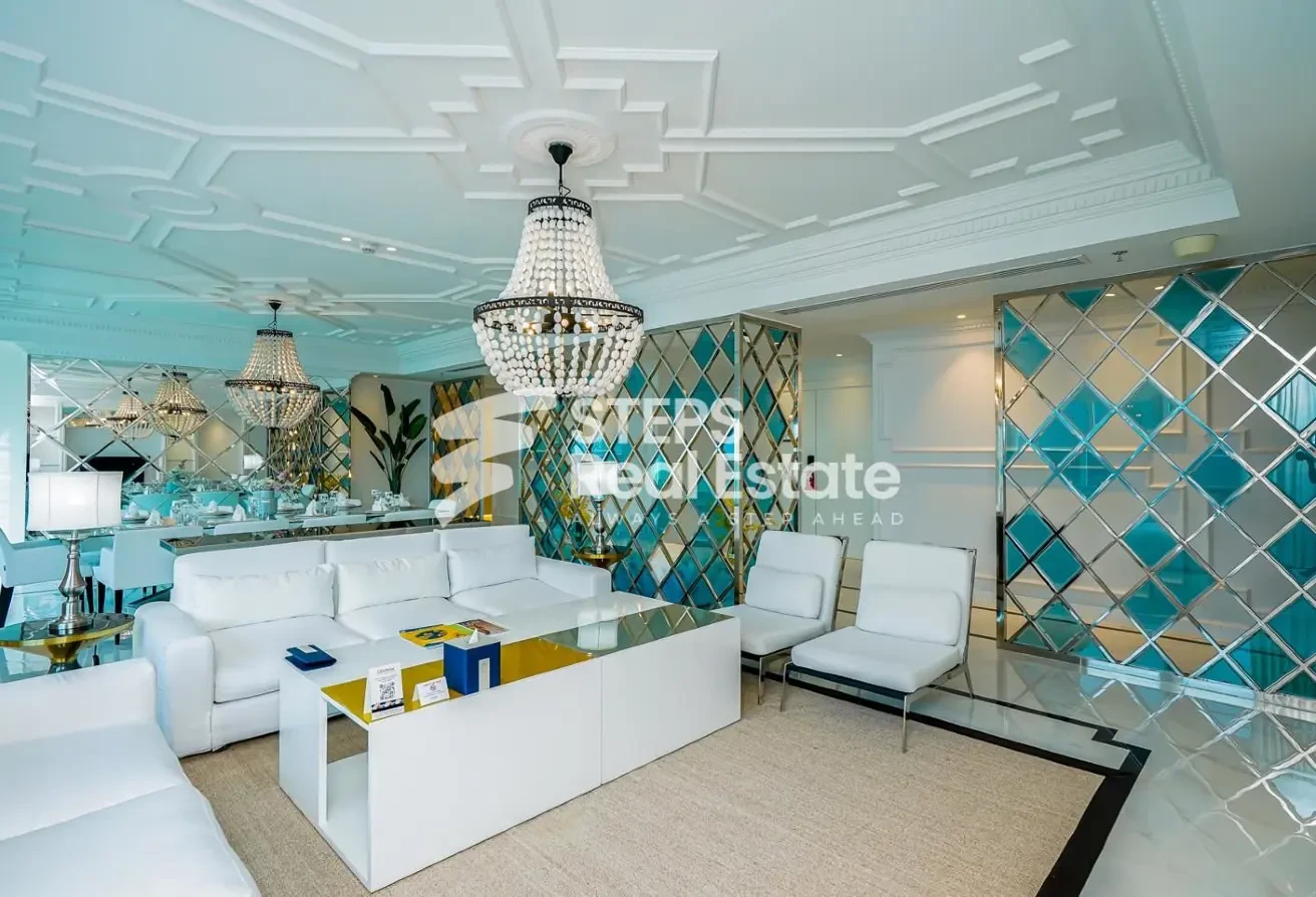 Luxury 4BHK Penthouse with Maids and Office - Apartment in West Porto Drive