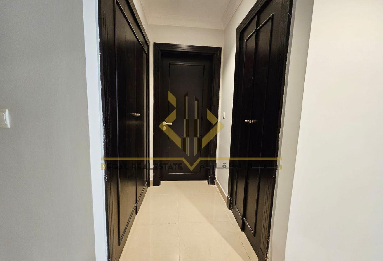 Spacious 1BR with balcony in Porto Arabia