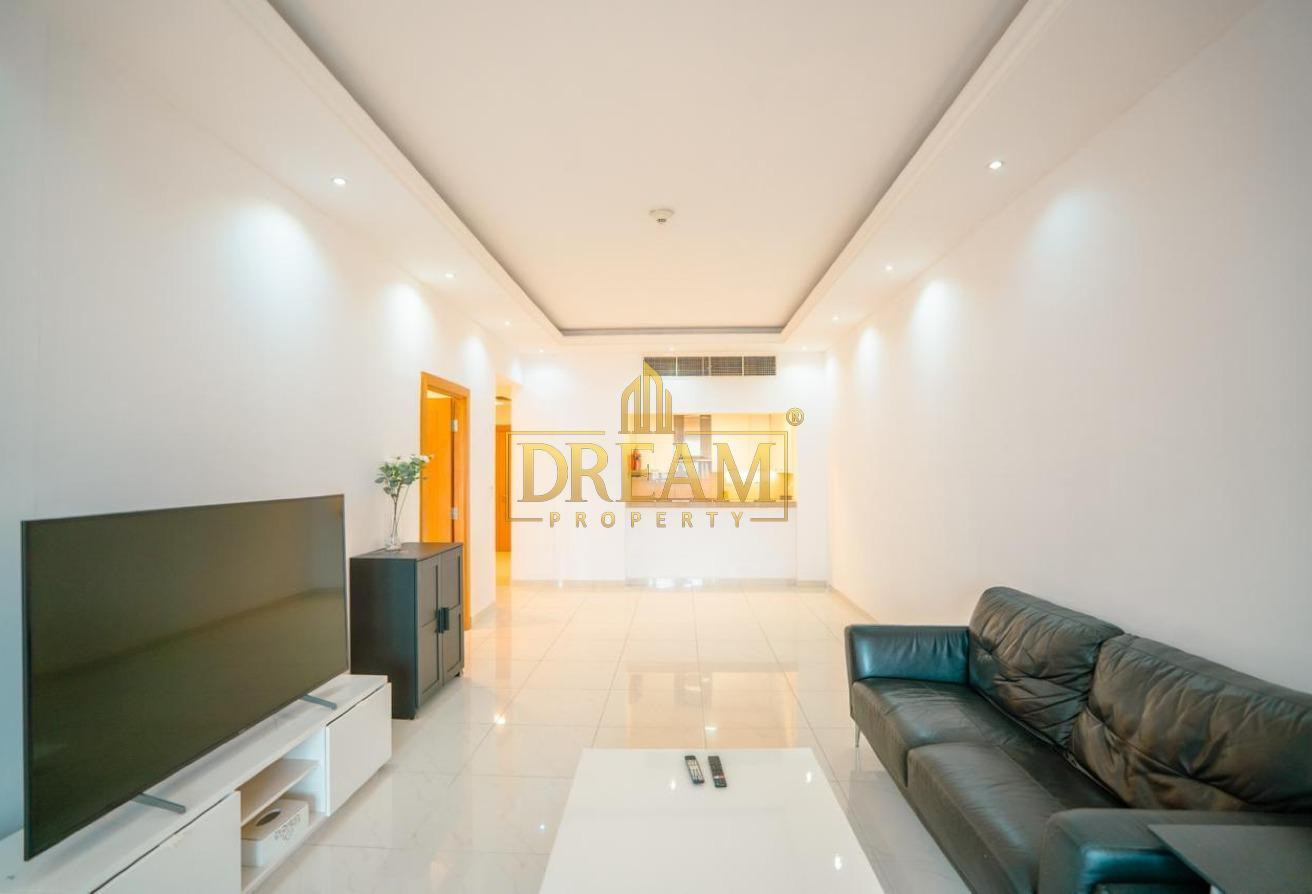 Spacious 2 BHK | Fully Furnished | Seaview Balcony - Apartment in Viva Central