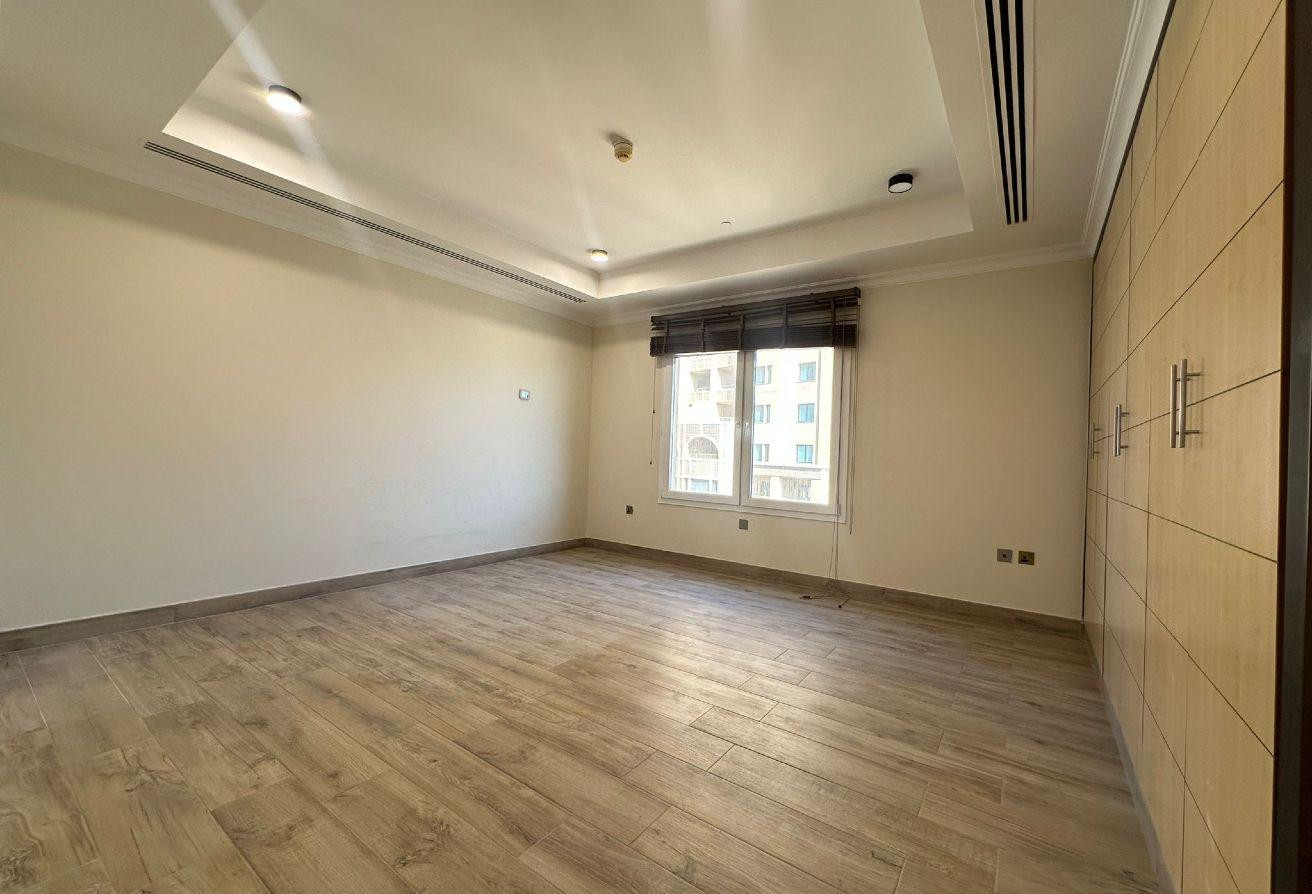 Fully Renovated | Prime Tower | Marina View