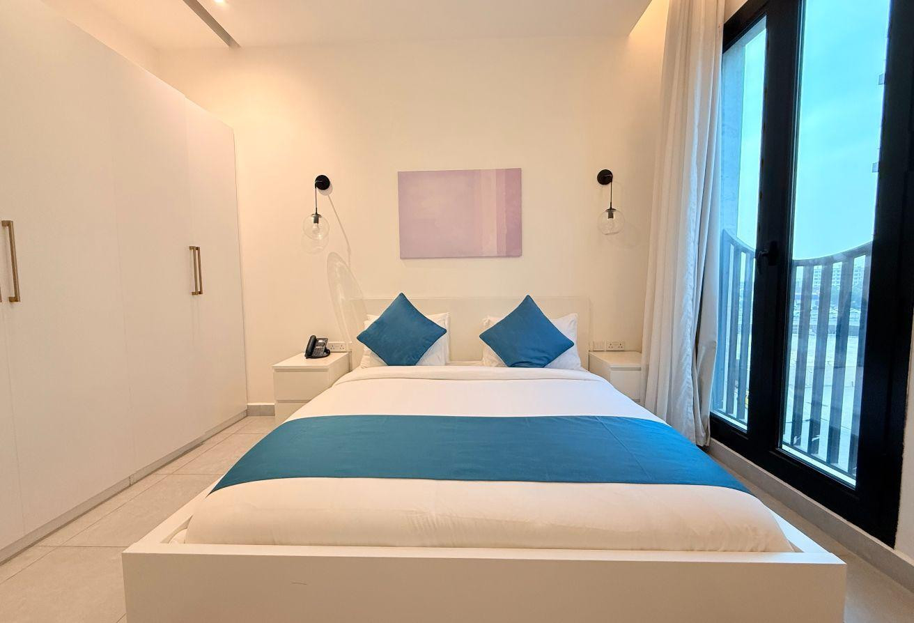 Luxury 1 Bedroom I Furnished and Serviced - Apartment in Al Sadd Road