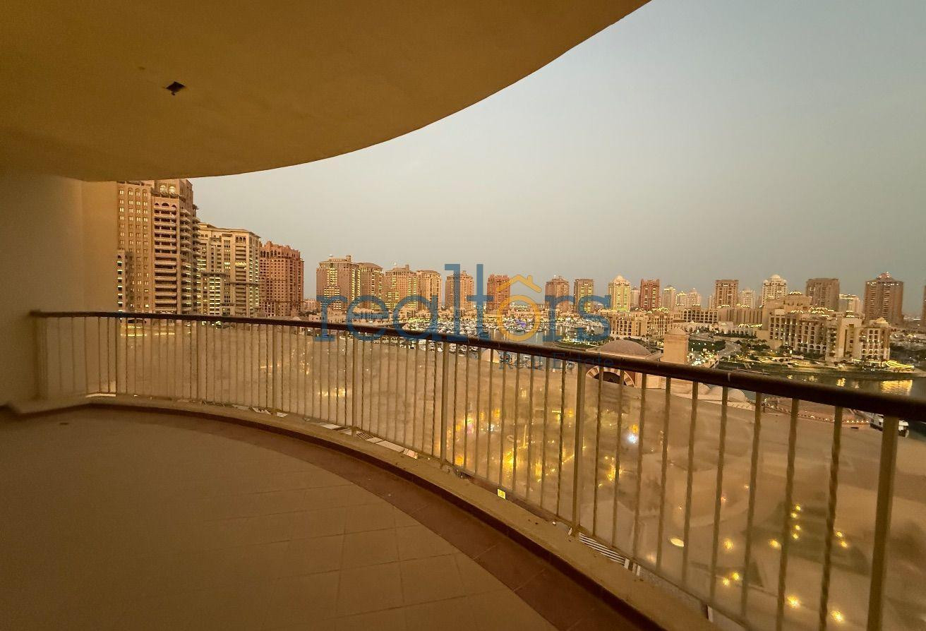 Great view!! 3 bedroom plus maid room apartment - Apartment in East Porto Drive