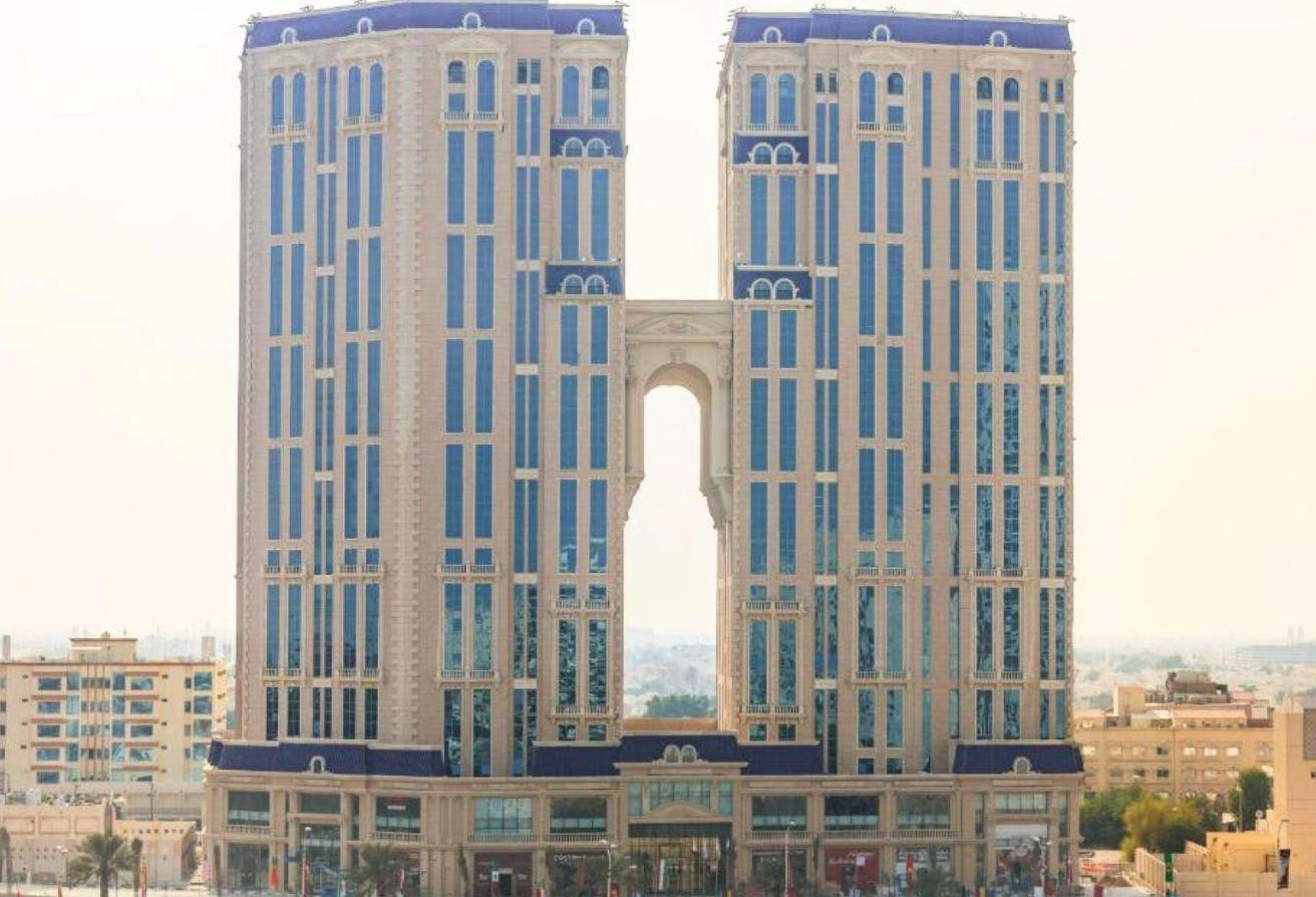 MODERN FURNISHED STUDIO BEST PRICE /PRIME LOCATION