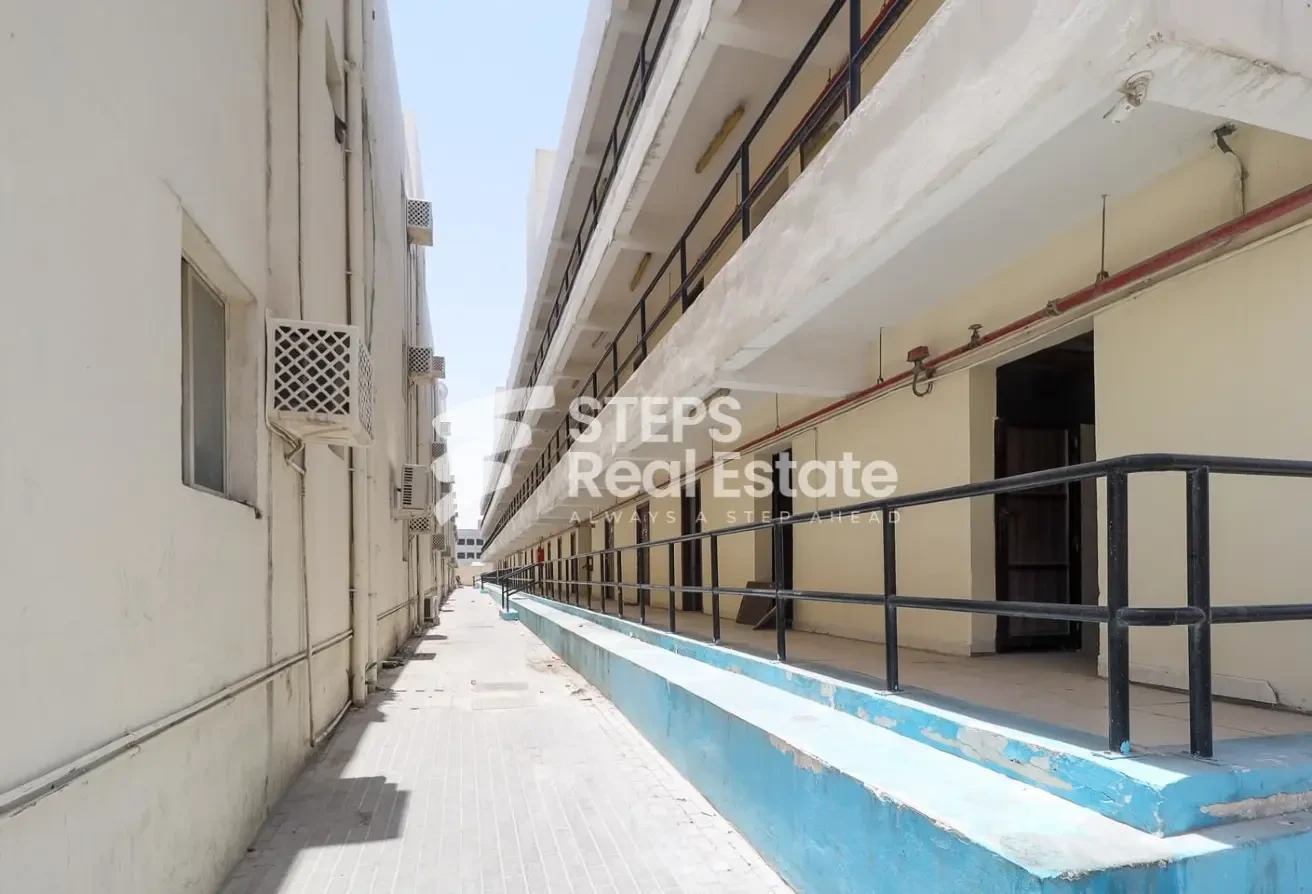 Labour Camp with 36 Rooms in Industrial Area - Labor Camp in Industrial Area