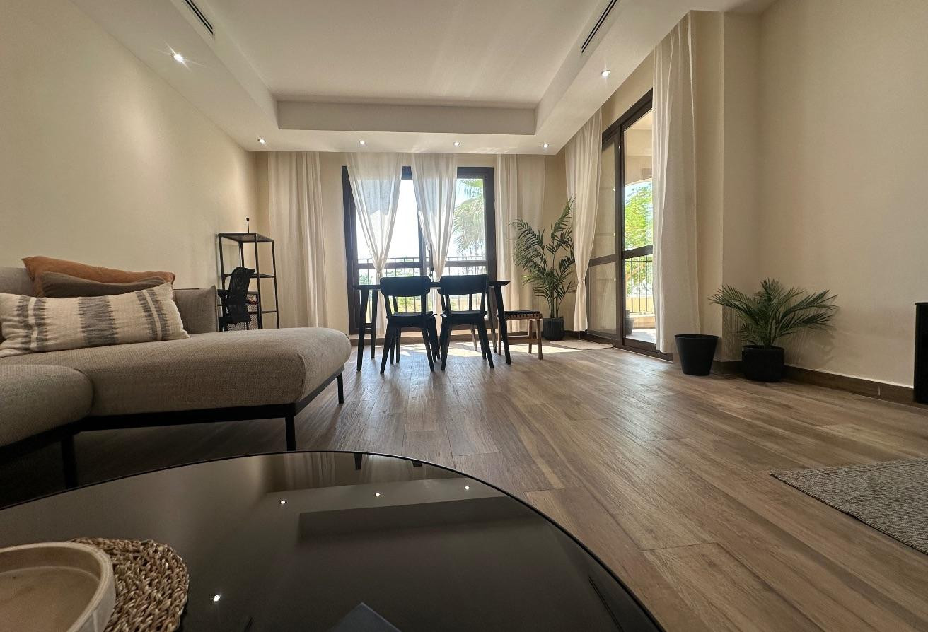 ELEGANT 1BHK | BILLS INCLUDED | POOL &amp; GYM ACCESS - Apartment in Residential D5