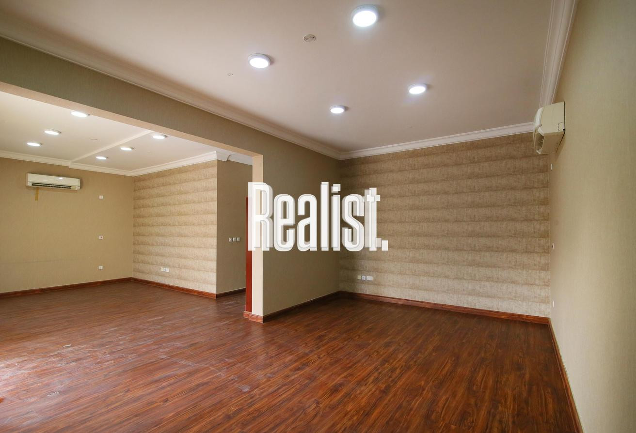 For Rent in Al Duhail Area, 4BHK Stand Alone Villa - Villa in Street 870
