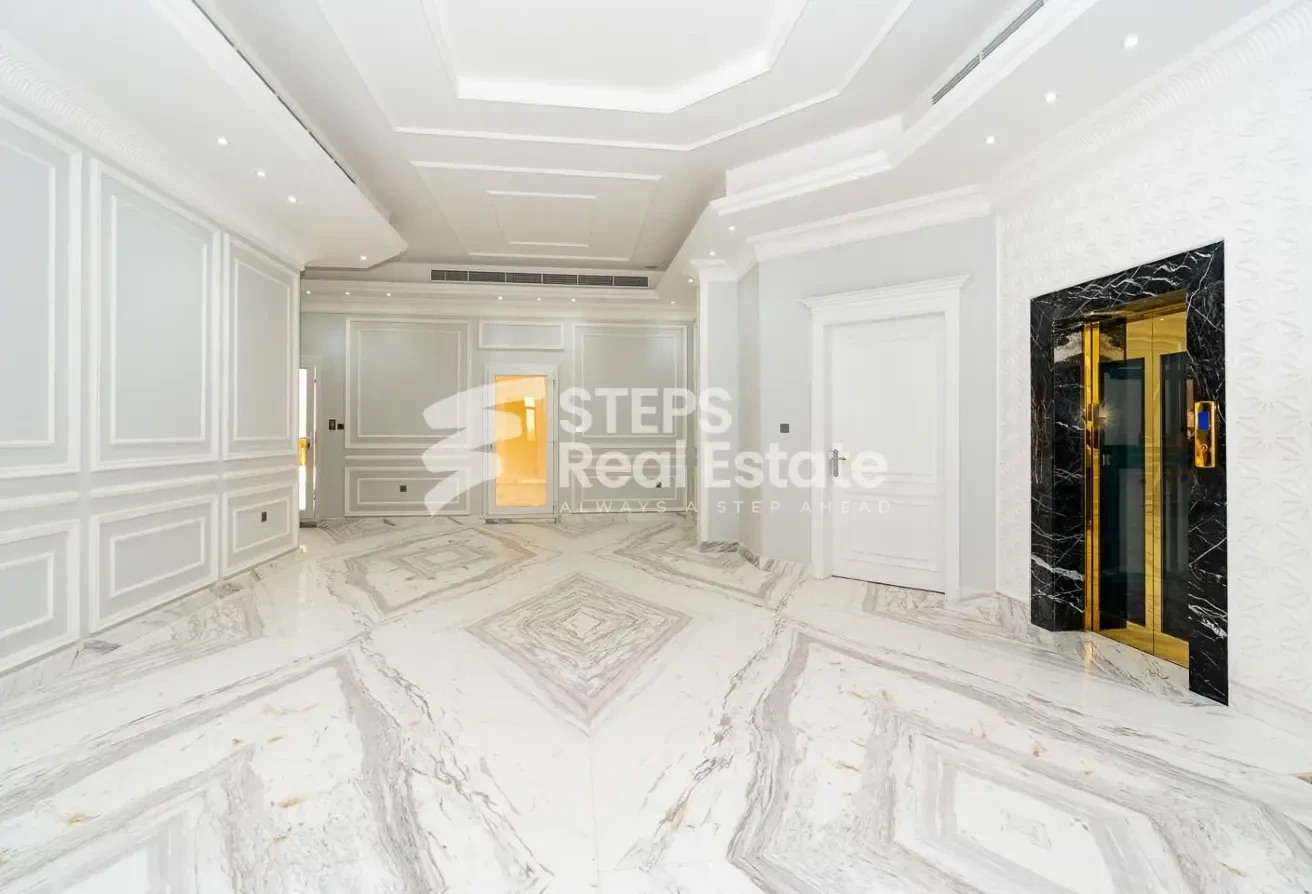 Small Palace with 3 Suites and 2 Maids Rooms - Villa in Al Kheesa