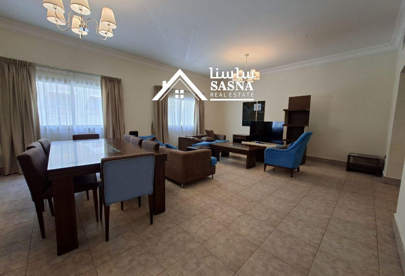 Fully Renovated Apartment Near Shops, City View