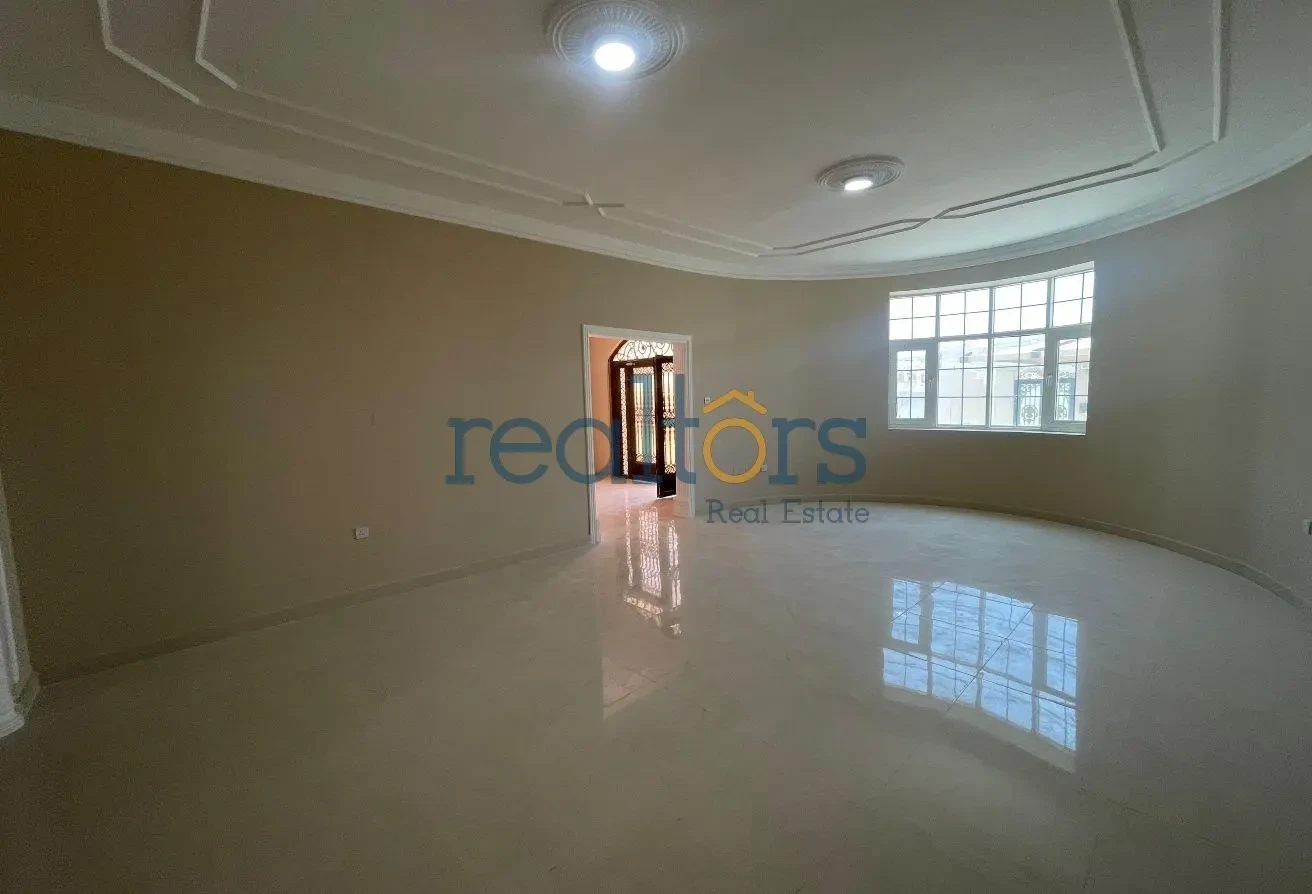 Spacious and Luxury 5 + Maid Standalone Villa - Villa in Al Waab Street
