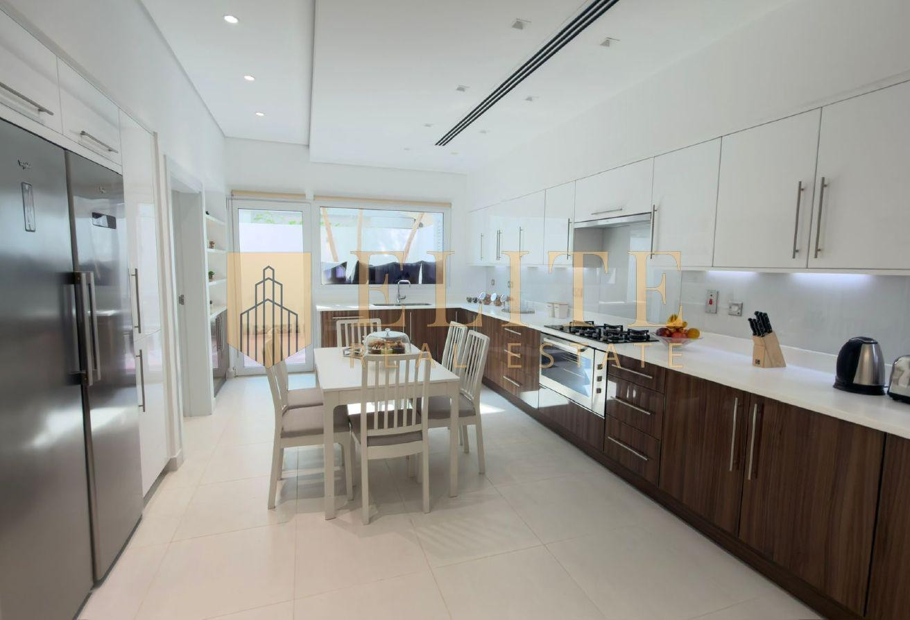 Prime Location, 5BR Villas near Aspire Zone