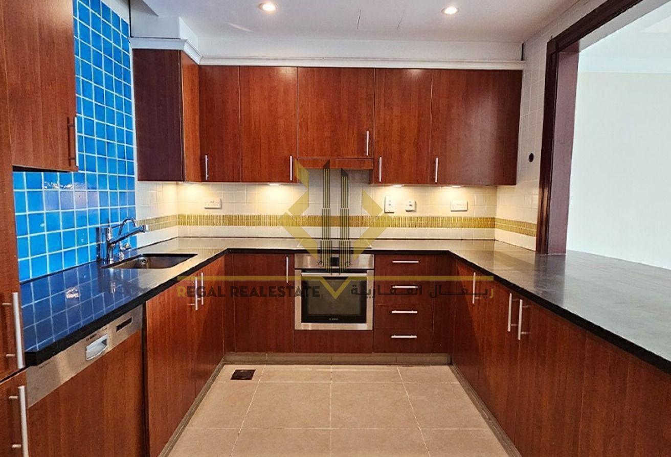 Sea View 2BR Townhouse for rent in Porto Arabia - Apartment in West Porto Drive