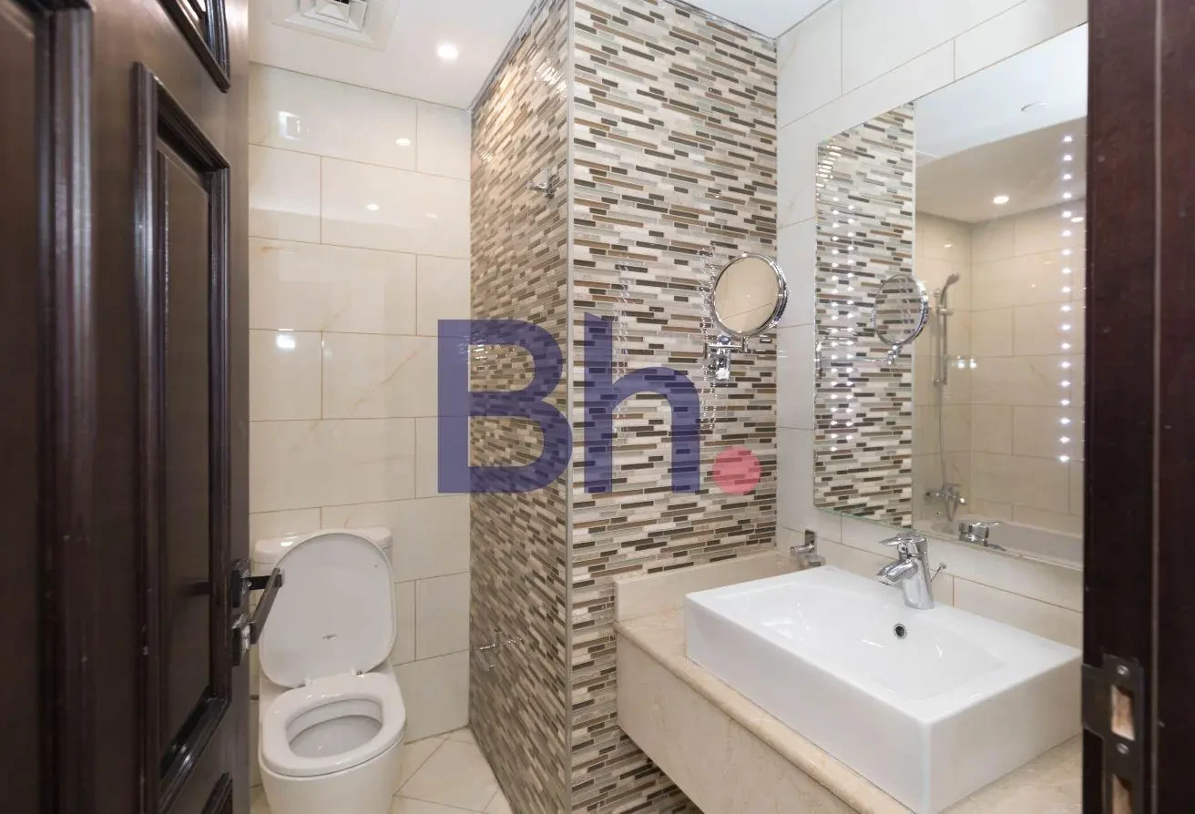 COZY 3BRS | VIVA BAHRIYA | SEMI-FURNISHED - Apartment in West Porto Drive